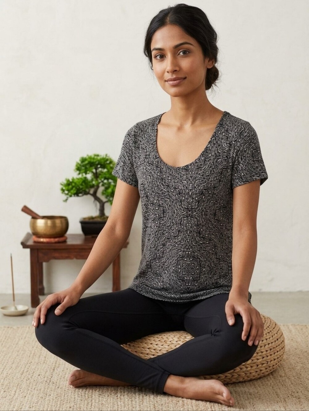 NWT LuLaRoe Classic T Optical Illusion Mandala Tee Black White Size XS S
